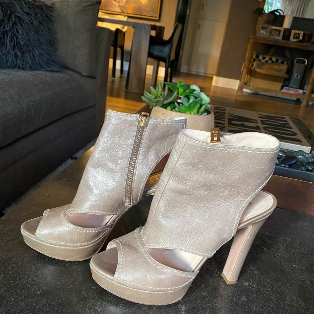 Prada 5 inch killer sexy heals
